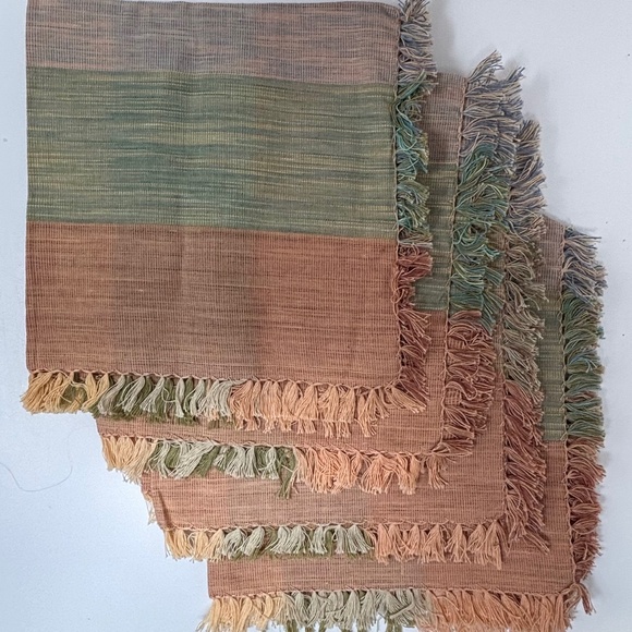 Set of Four Bed Bath and Beyond Square Cloth Napkins Arizona Canyon Plaid Fringe - Picture 1 of 7